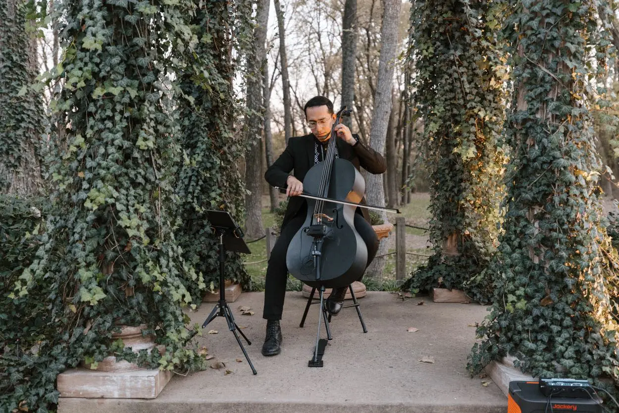 Mauricio Rocha with his cello