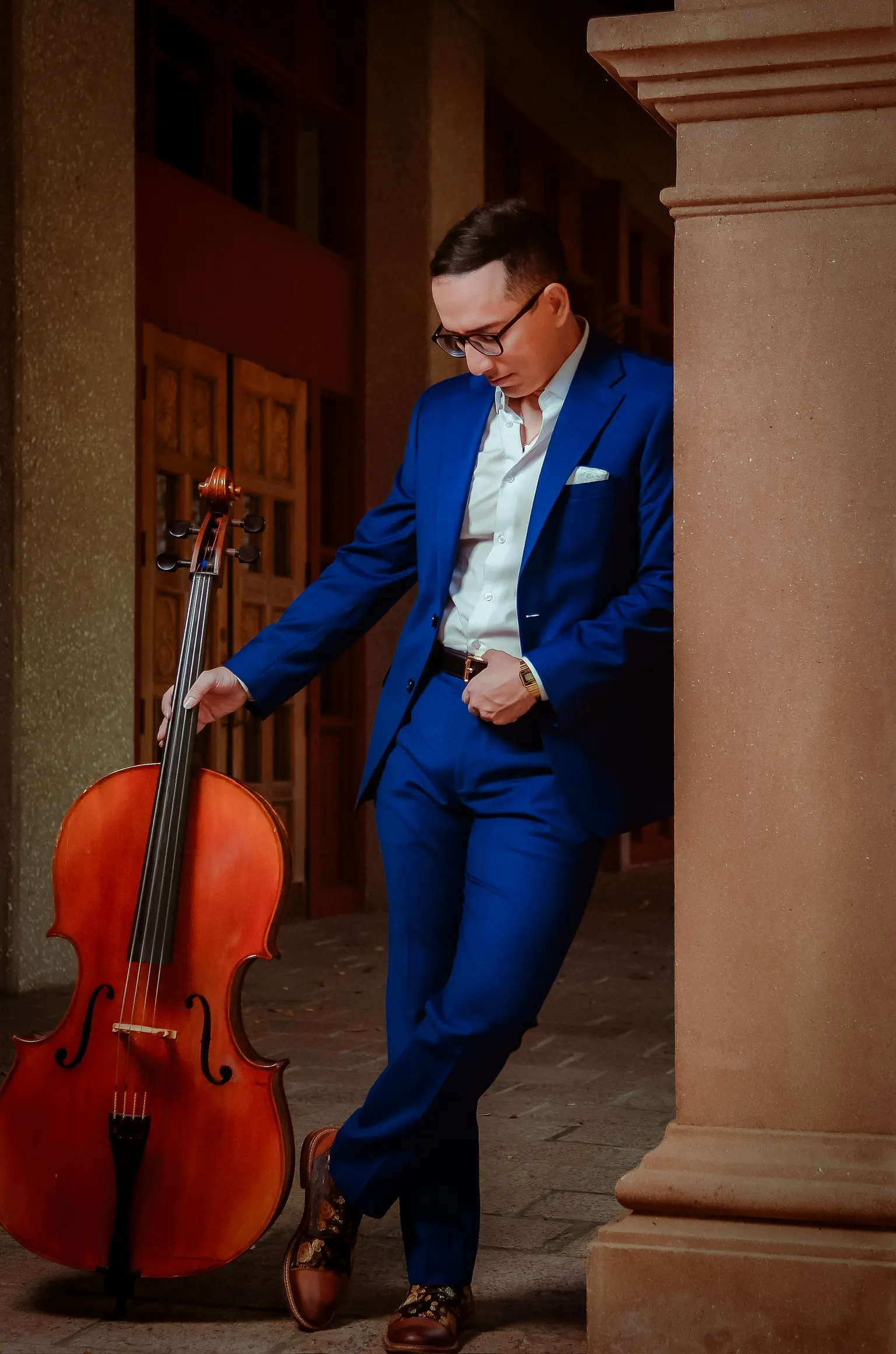 Mauricio Rocha performing — photo 3